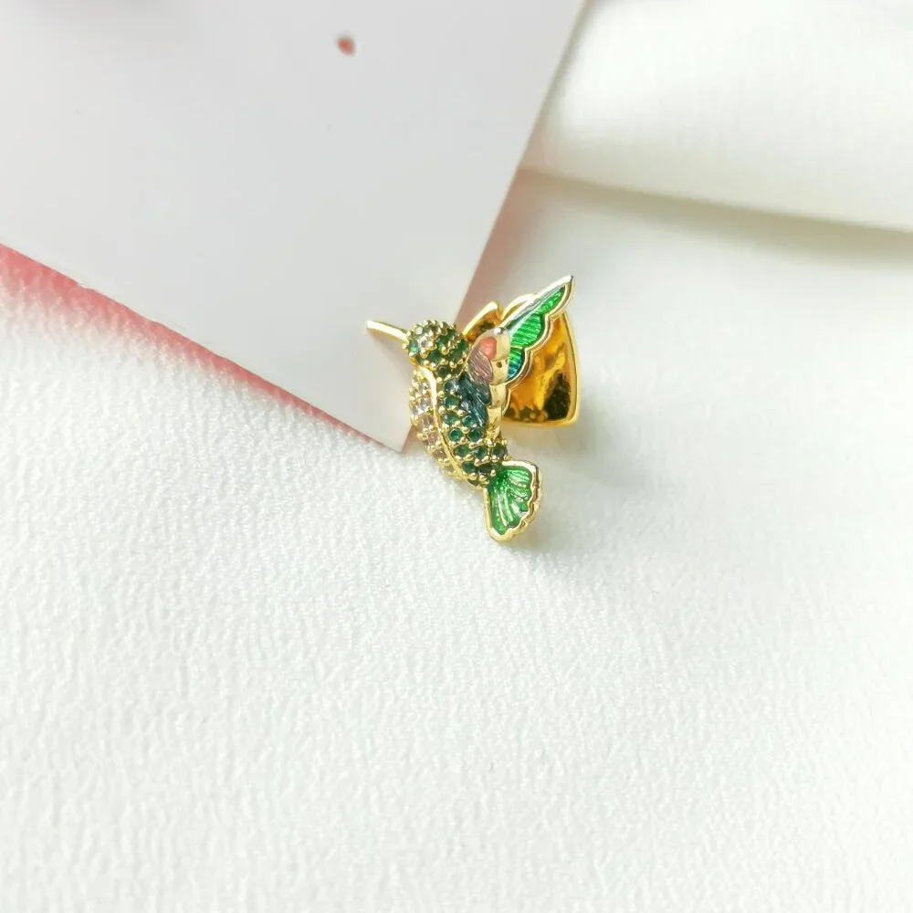Kate Spade Dazzling Daisy Hummingbird Multicolor Gold Stud Earrings | NEW - Picture 3 of 3